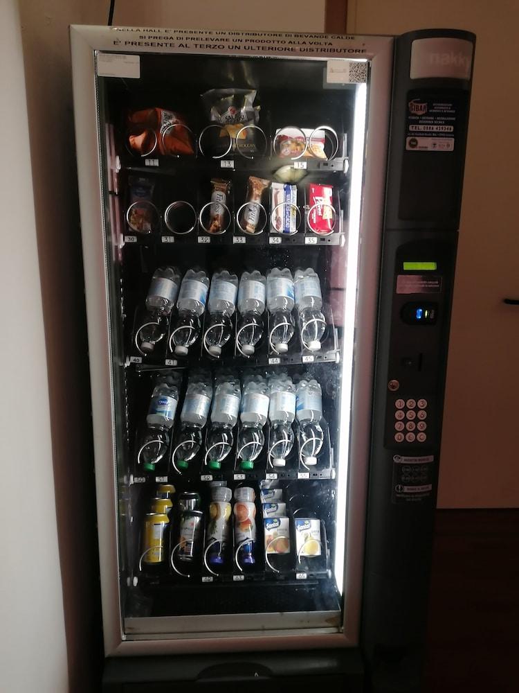 日本停车旅馆酒店 利沃诺 外观 照片