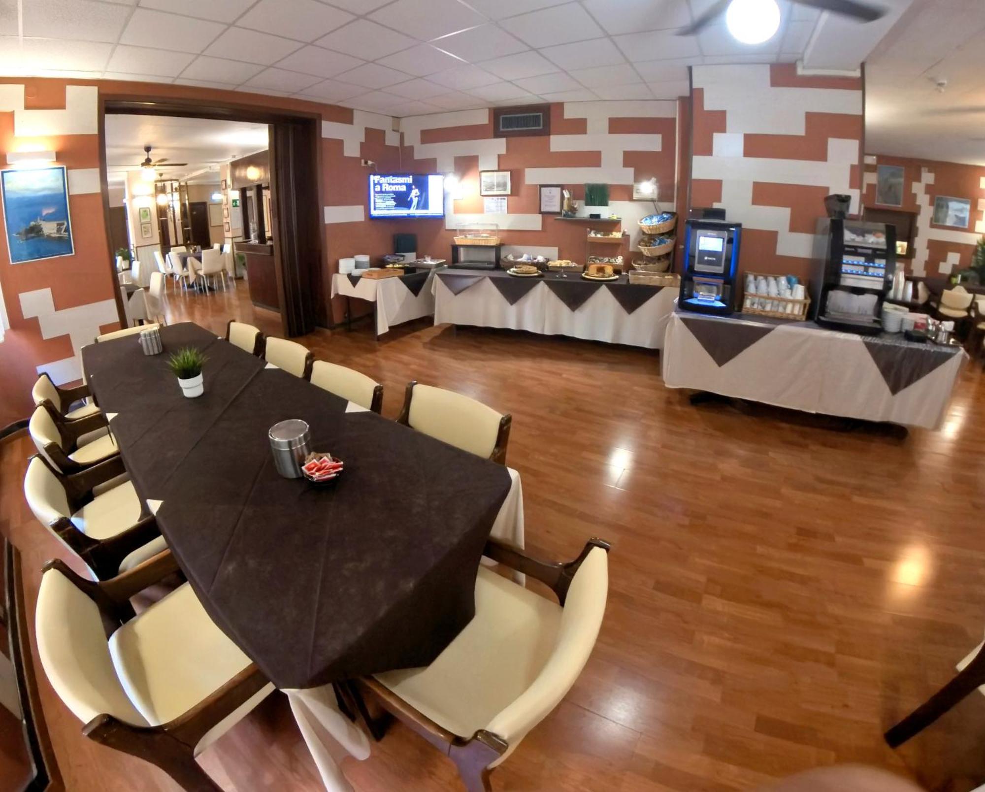 日本停车旅馆酒店 利沃诺 外观 照片