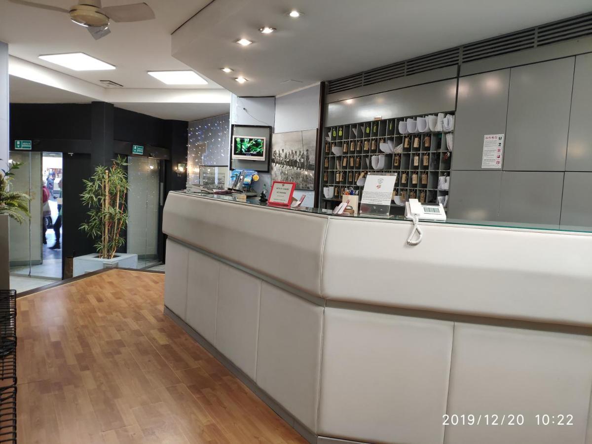 日本停车旅馆酒店 利沃诺 外观 照片