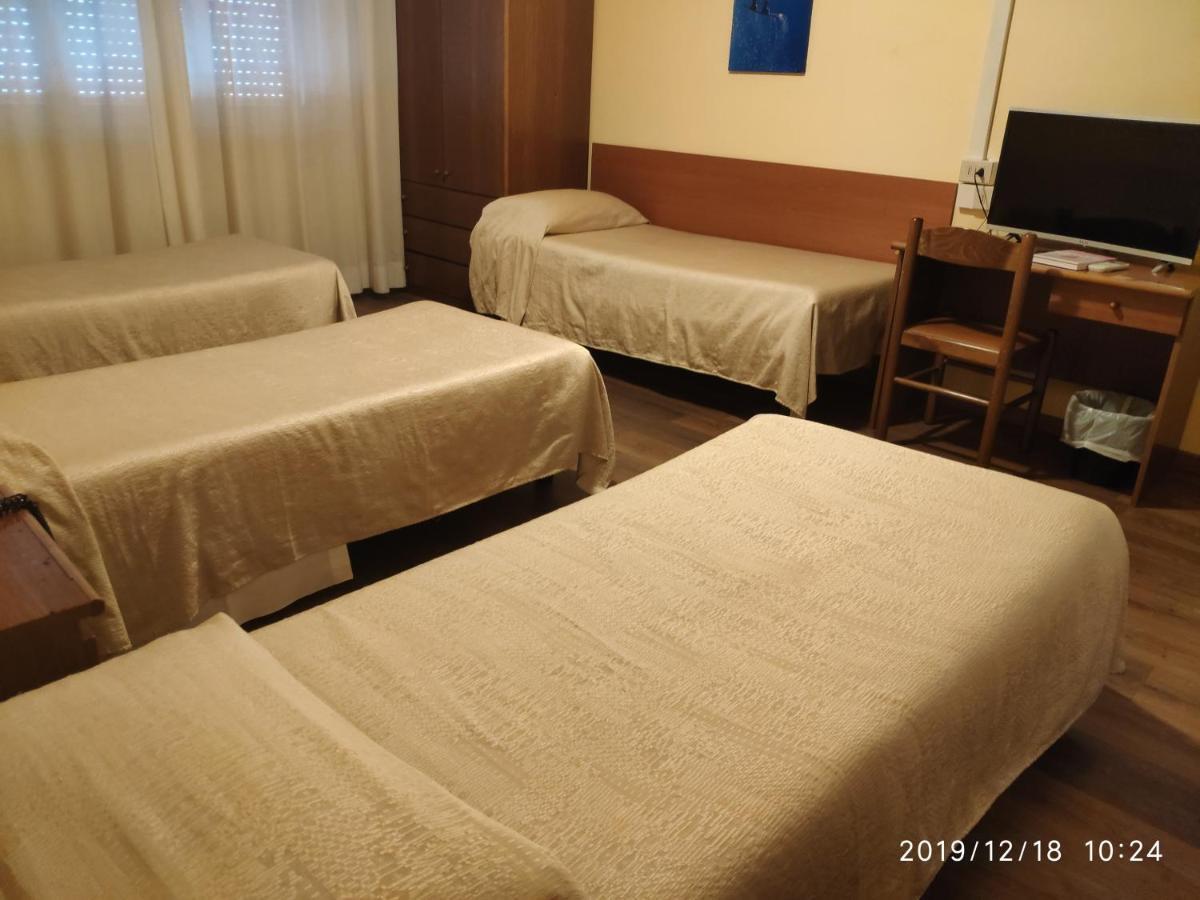 日本停车旅馆酒店 利沃诺 外观 照片